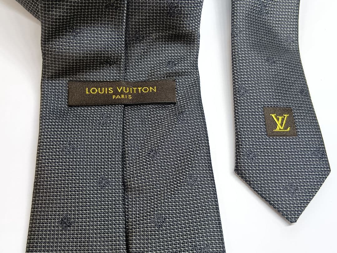 490 LOUISVUITTON ヴィトン グレー モノグラム ネクタイ
