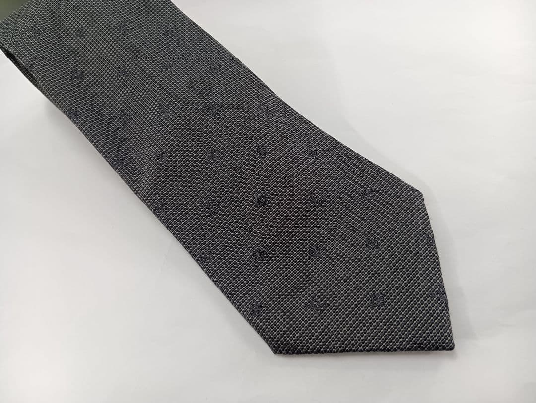 490 LOUISVUITTON ヴィトン グレー モノグラム ネクタイ