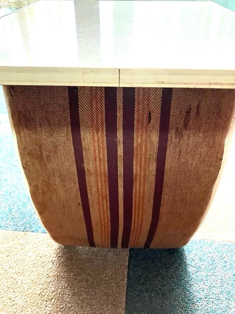 レトロテーブル