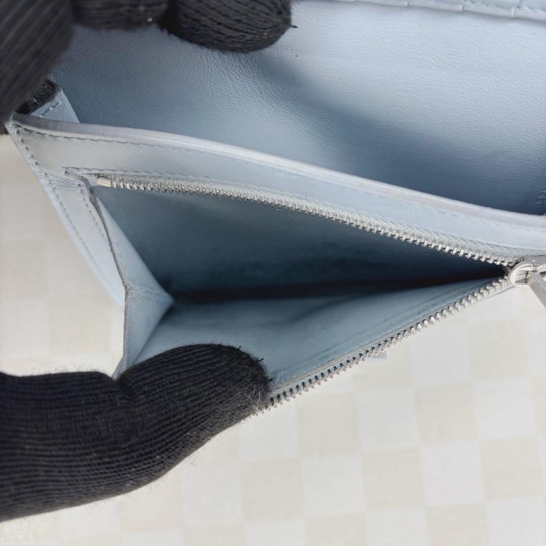 極美品　CELINE セリーヌ　財布　二つ折り　M04