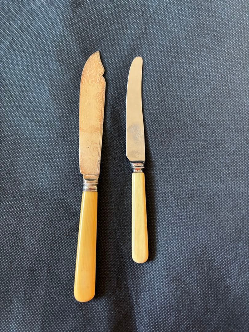 100年前のテーブルナイフ 2本セット　骨董品　マンモス牙