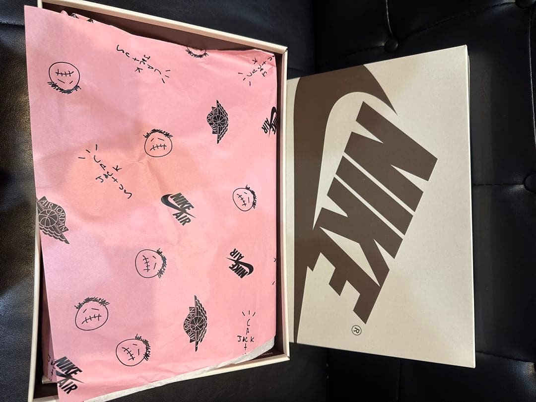 NIKE トラヴィススコット　リバースオリーブ　28.5