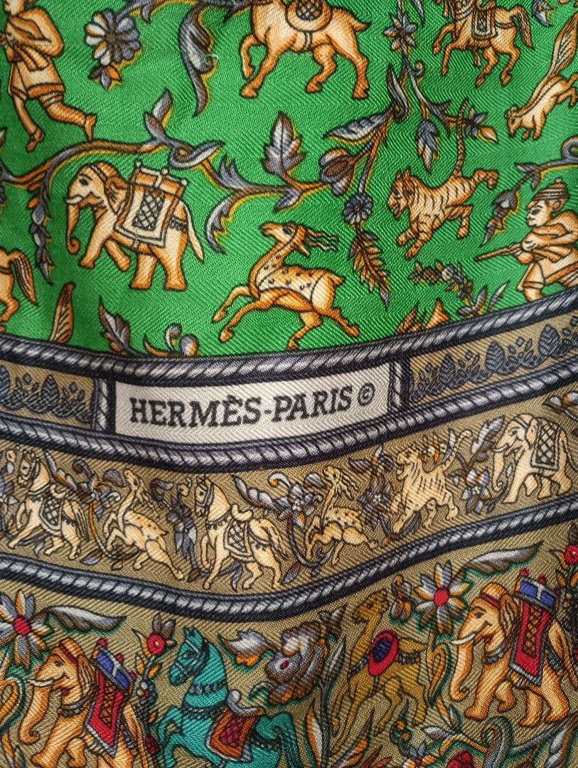 HERMES CHASSE EN INDE シルクスカーフ