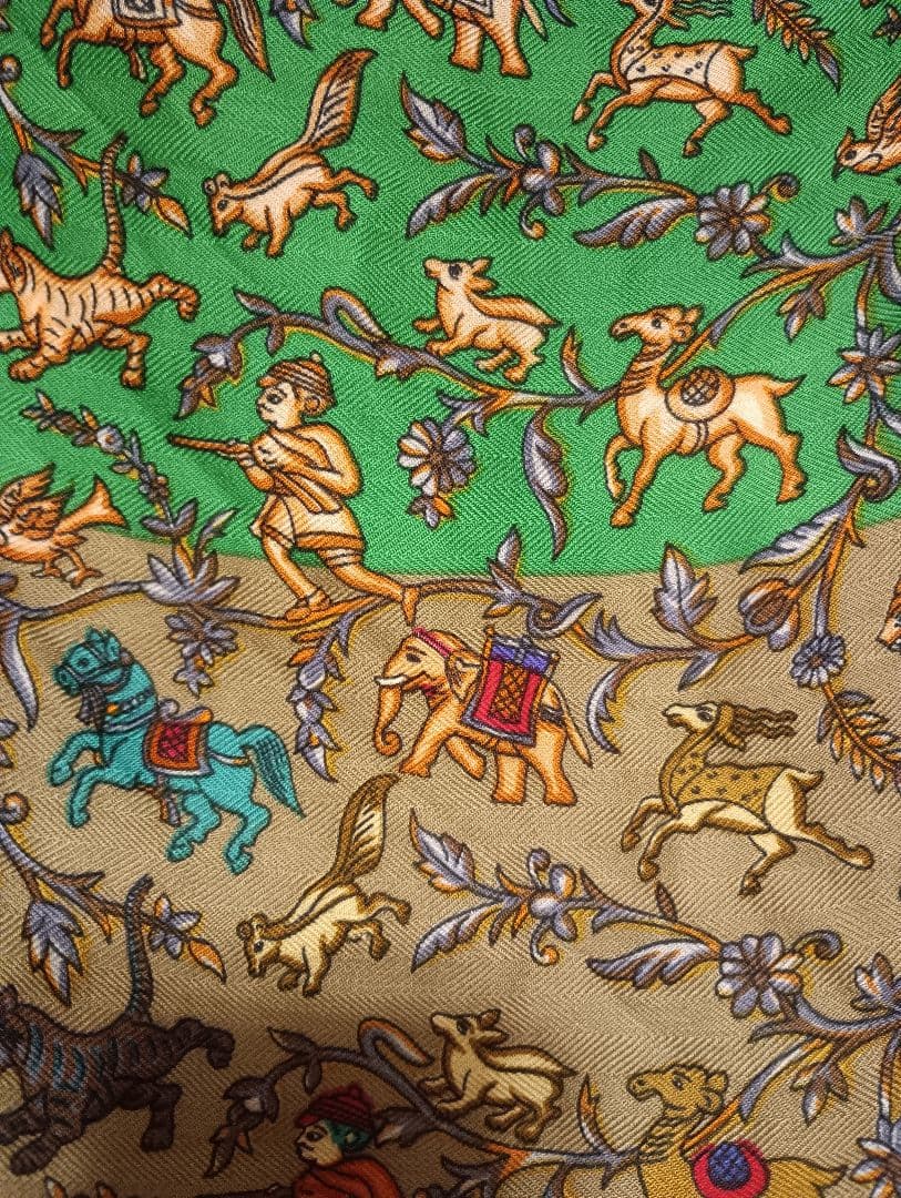 HERMES CHASSE EN INDE シルクスカーフ