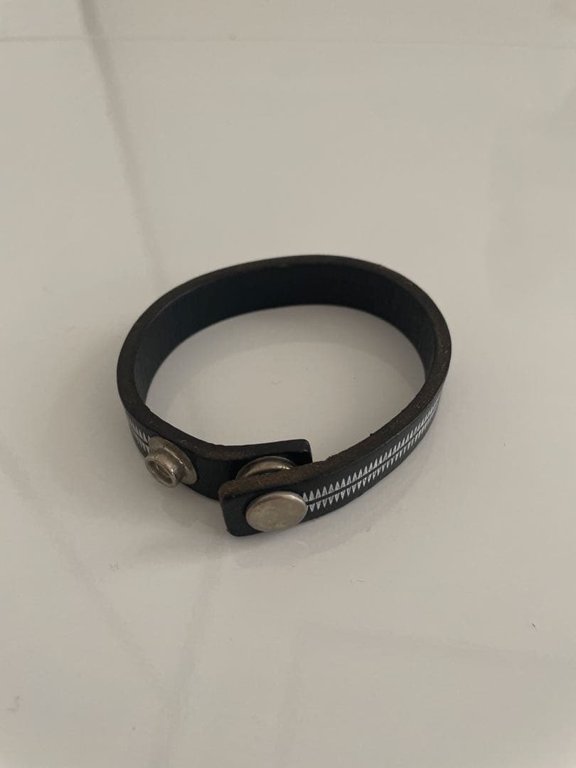 undercover giz 黒 レザー バングル