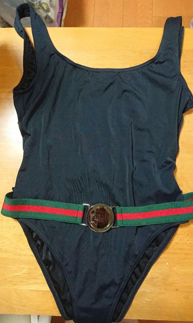 【cocoさん】GUCCI ワンピース型スイムウェア