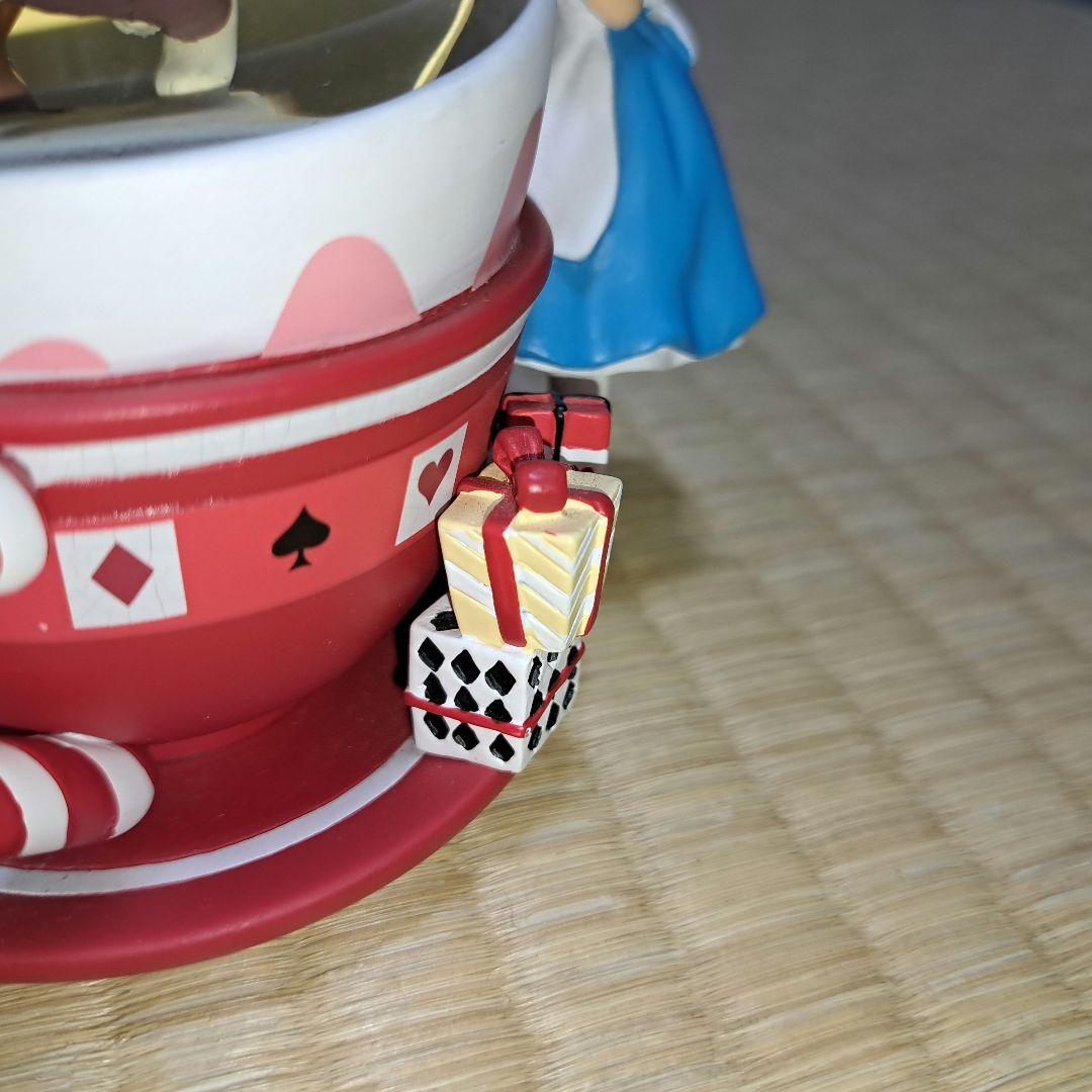 ディズニーストア 不思議の国のアリス スノーグローブ