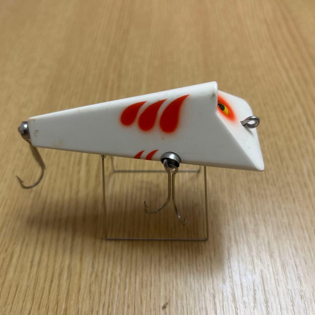 グロデベ　オベリスク