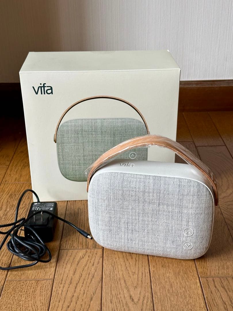 【美品】Vifa ポータブルスピーカー HELSINKI (Gray)