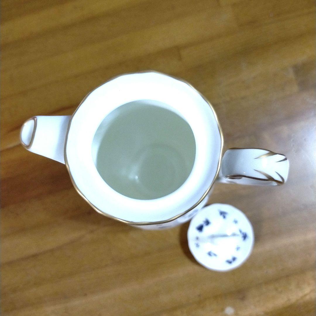 ノリタケ　ティーカップセット　扇型プレート　ミルクピッチャー