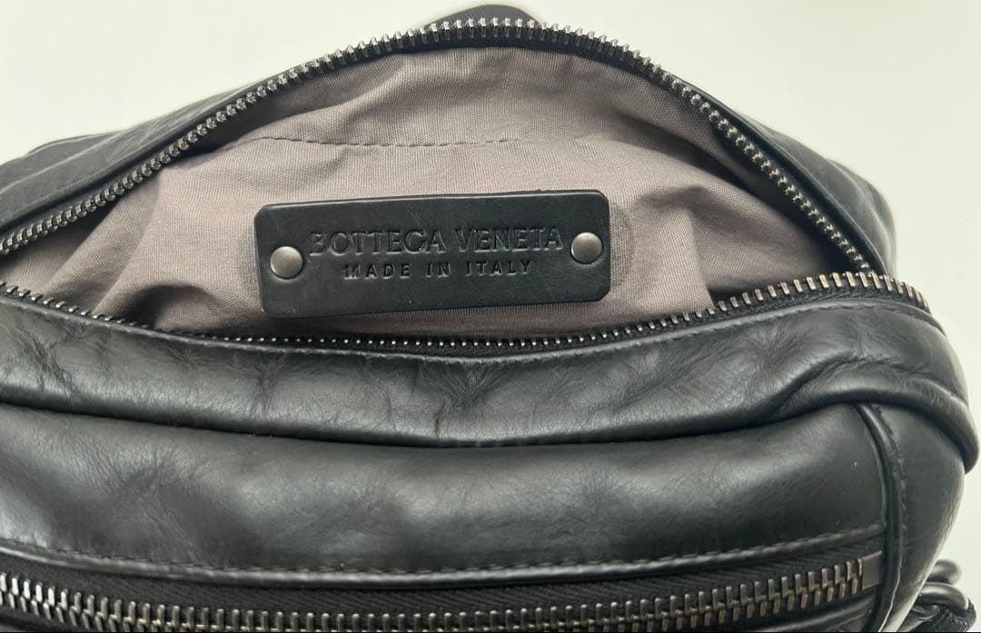 BOTTEGAVENETA ボッテガ・ヴェネタボディ バッグ イントレチャート黒