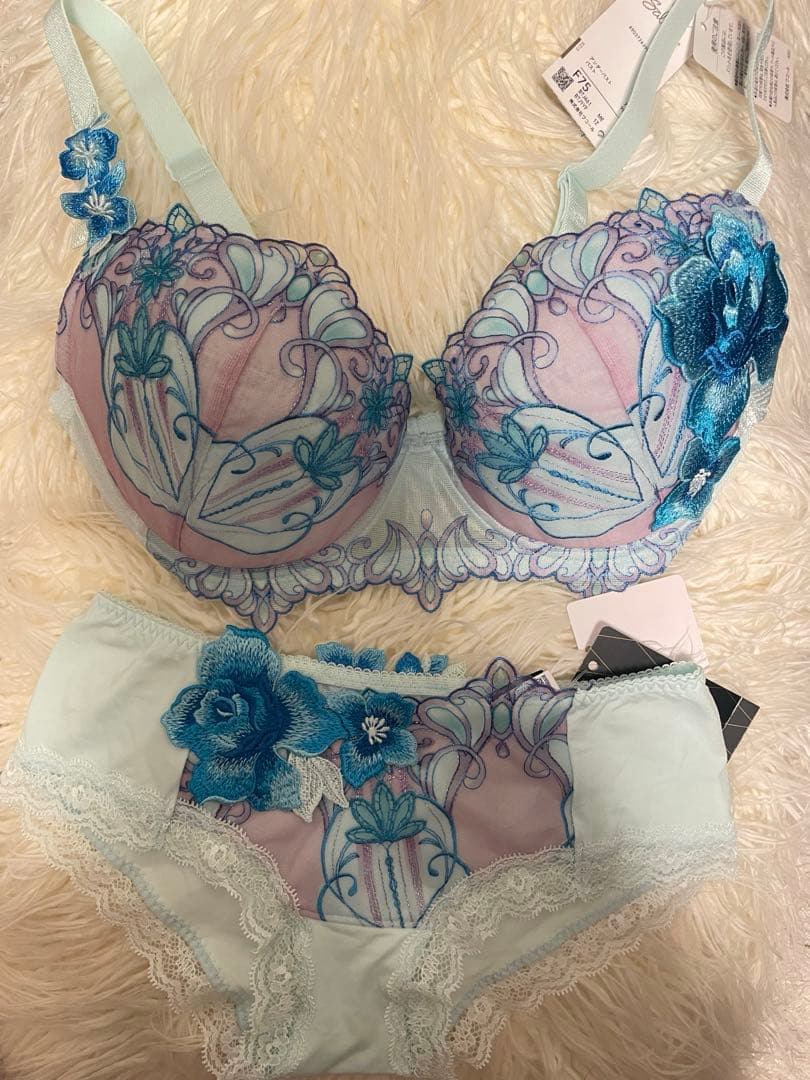 BTJ461 ワコール サルート　ブラショーツセット