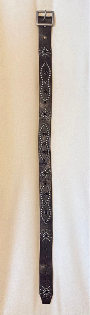 ⭐️HTC⭐️ピーナッツ⭐️ブラック(茶芯)レザー&ストーン⭐️シルバースタッズ⭐️34