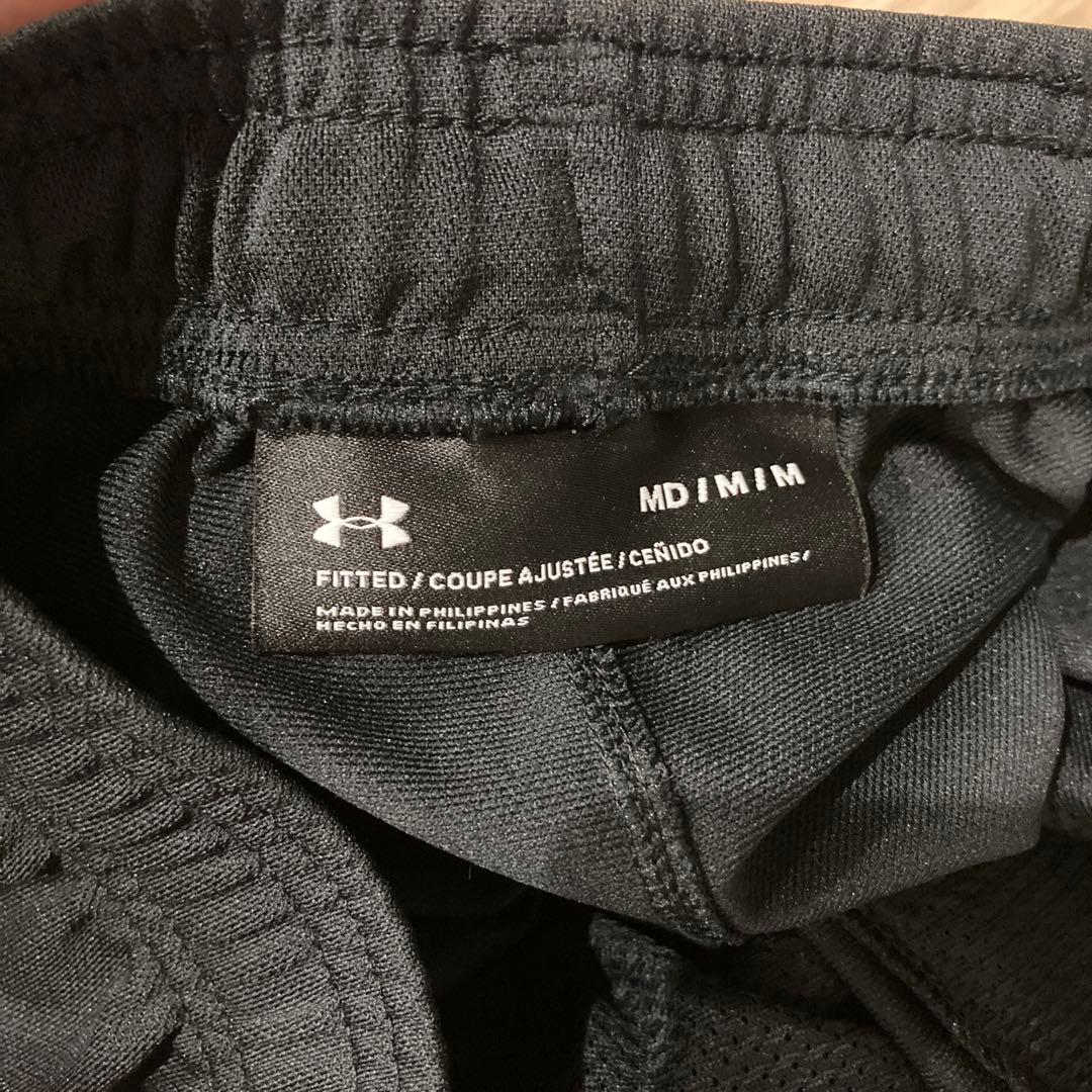 アンダーアーマー　ジャージ　上下　セットアップ　ブラック