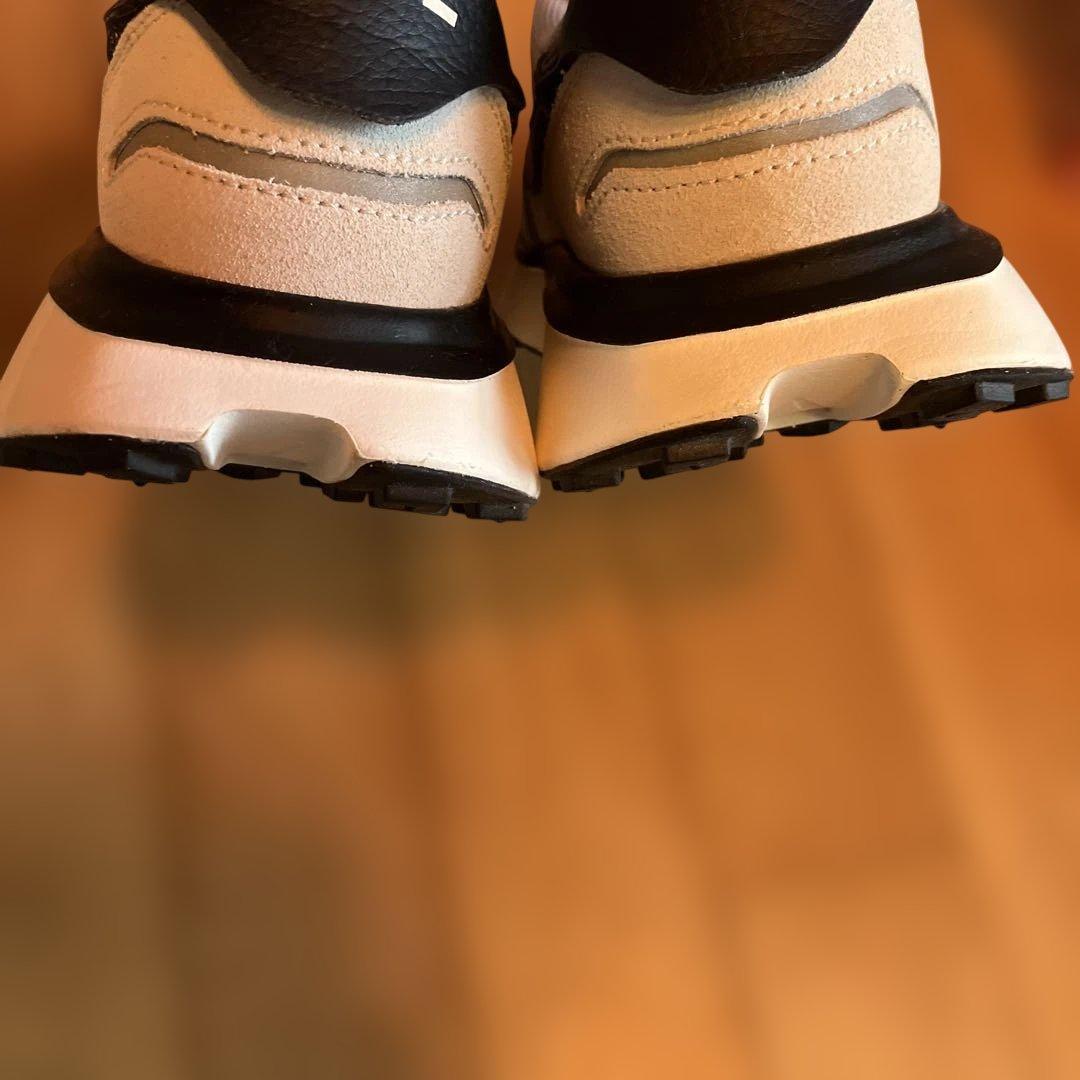 ナイキ ウィメンズ フェニックス ワッフル アイボリー　25cm 未使用　美品