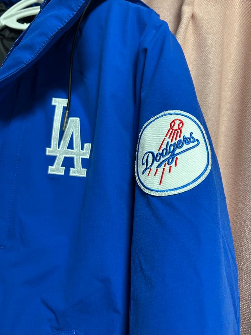 MLB Dodgers ジャケット　ドジャース　ダウン　新品　大幅値下げ.
