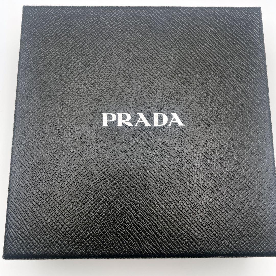 【未使用級】　PRADA　プラダ　シュシュ　ラインストーン　三角ロゴ　ヘアアクセ