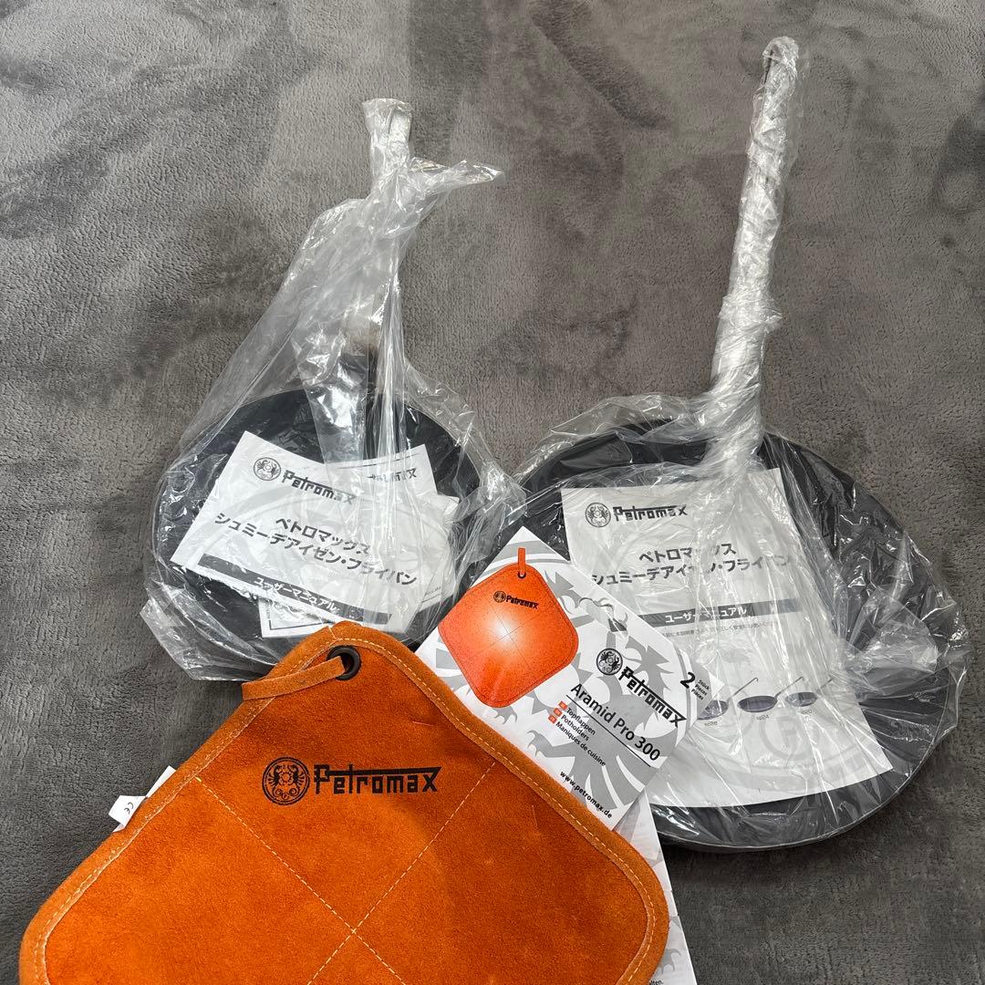 Petromax 鋳鉄製フライパン 28cm & 20cm セット