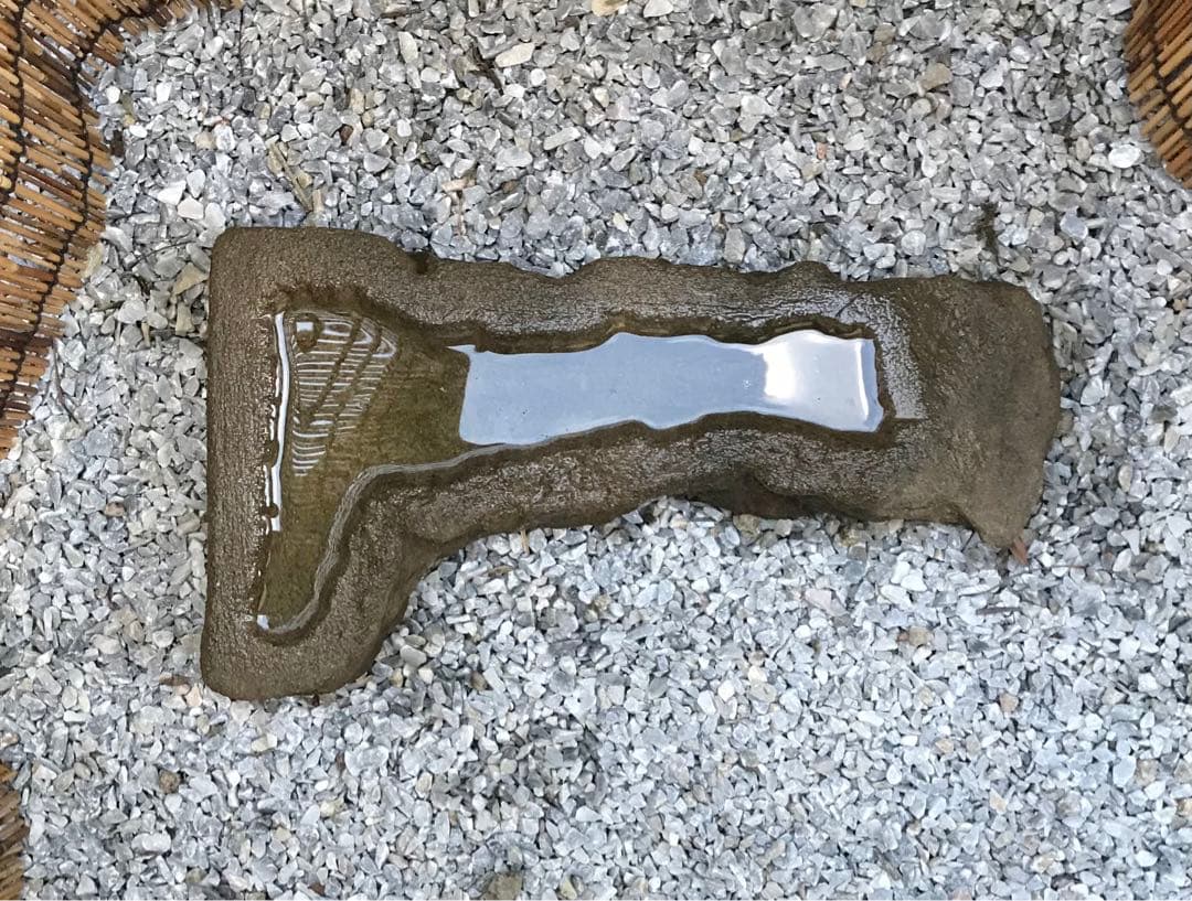 【天然石・石鉢・盆石・水鉢・コケ鉢】石付石岩松岩ヒバ寄せ植え鉢庭石オブジェ置物