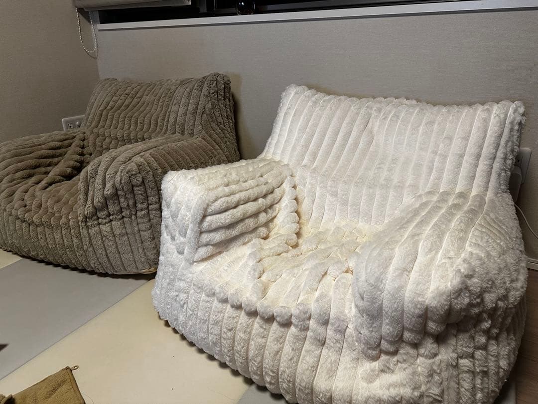 新品未使用　NERUS 正規品 ふわとろクッション ビーズクッション　2個セット