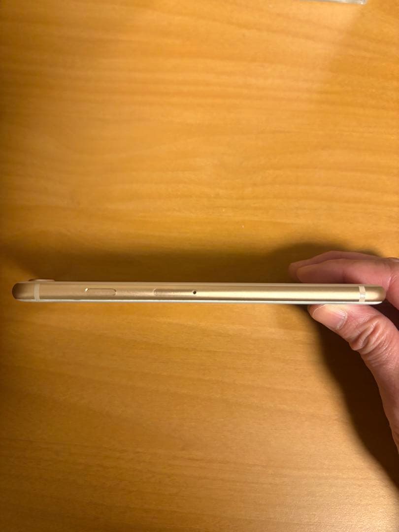 【本体のみ】iPhone8 64GB ゴールド
