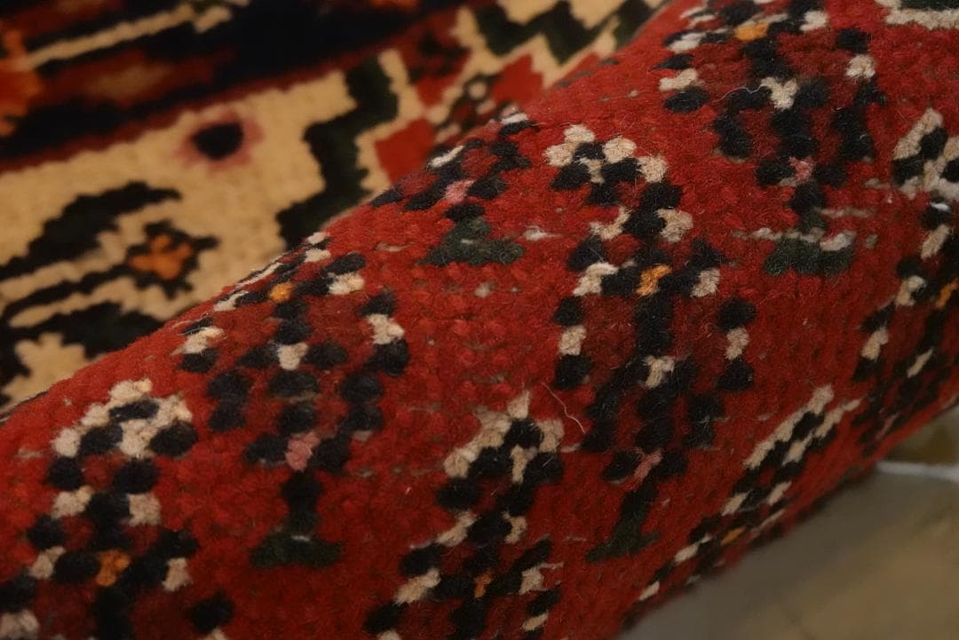 ✦vintage rugs✦　116cm58cm　インド産　ハンドメイドラグ