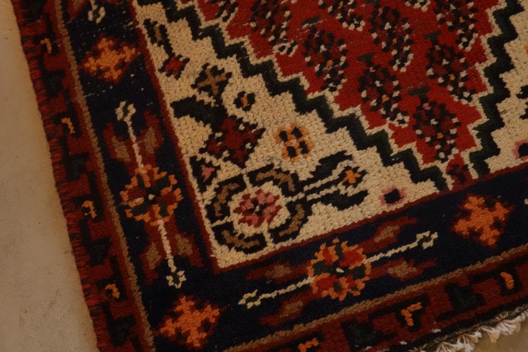 ✦vintage rugs✦　116cm58cm　インド産　ハンドメイドラグ