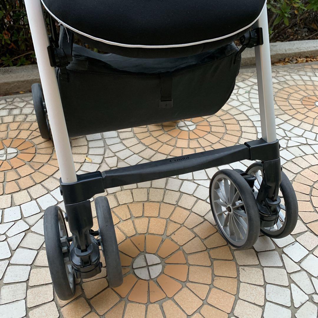 ささだ　Combi　アンブレッタ 4キャス プレミアム エッグショック