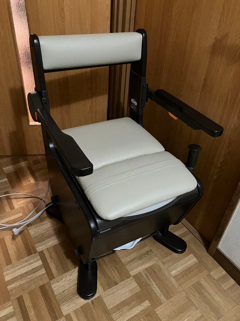 【美品】Panasonic介護椅子（暖房便座）