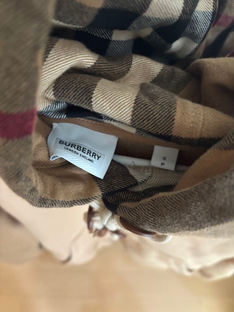美品☆Burberry ベージュ パーカー Sサイズ
