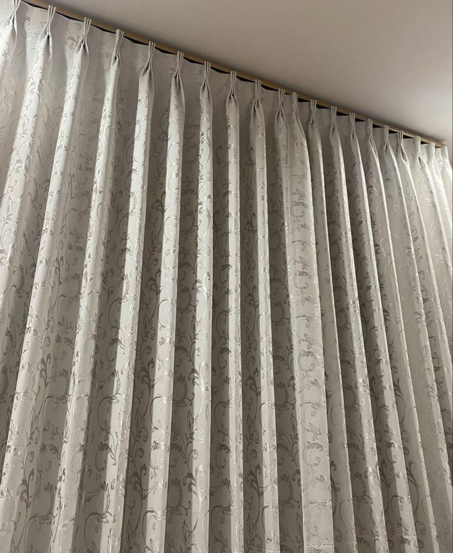 リリカラ オーダーカーテン