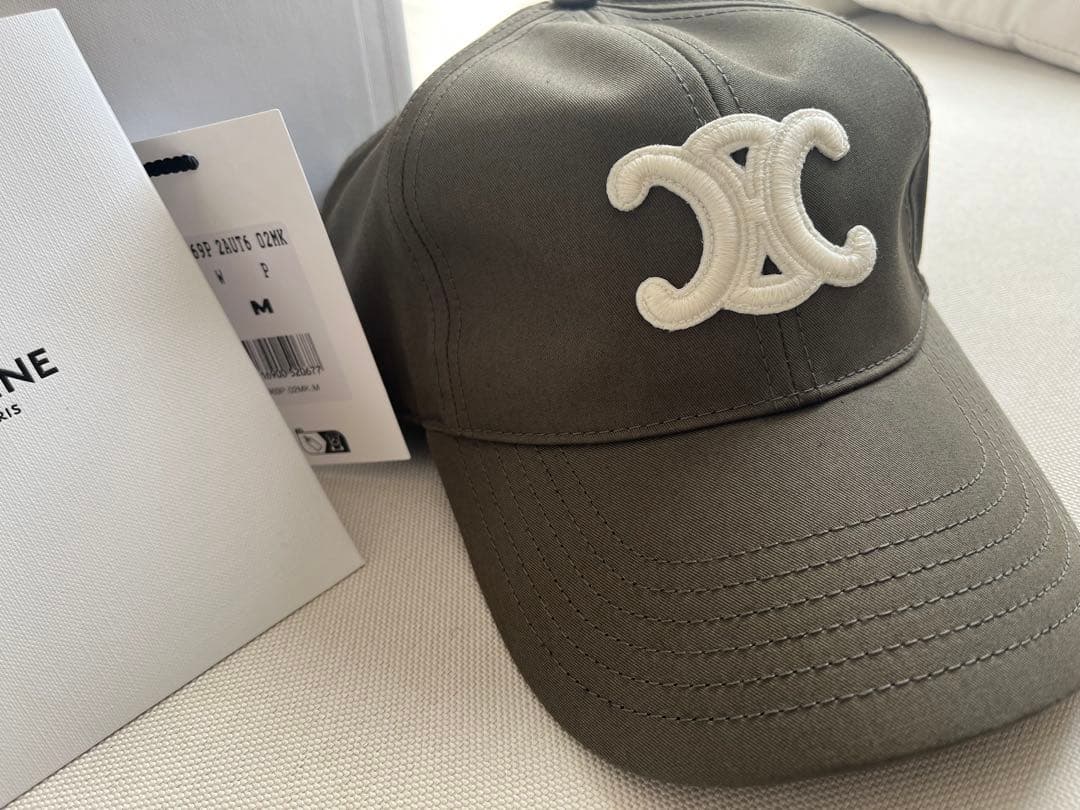 【CELINE】新品未使用／トリオンフ ベースボールキャップ