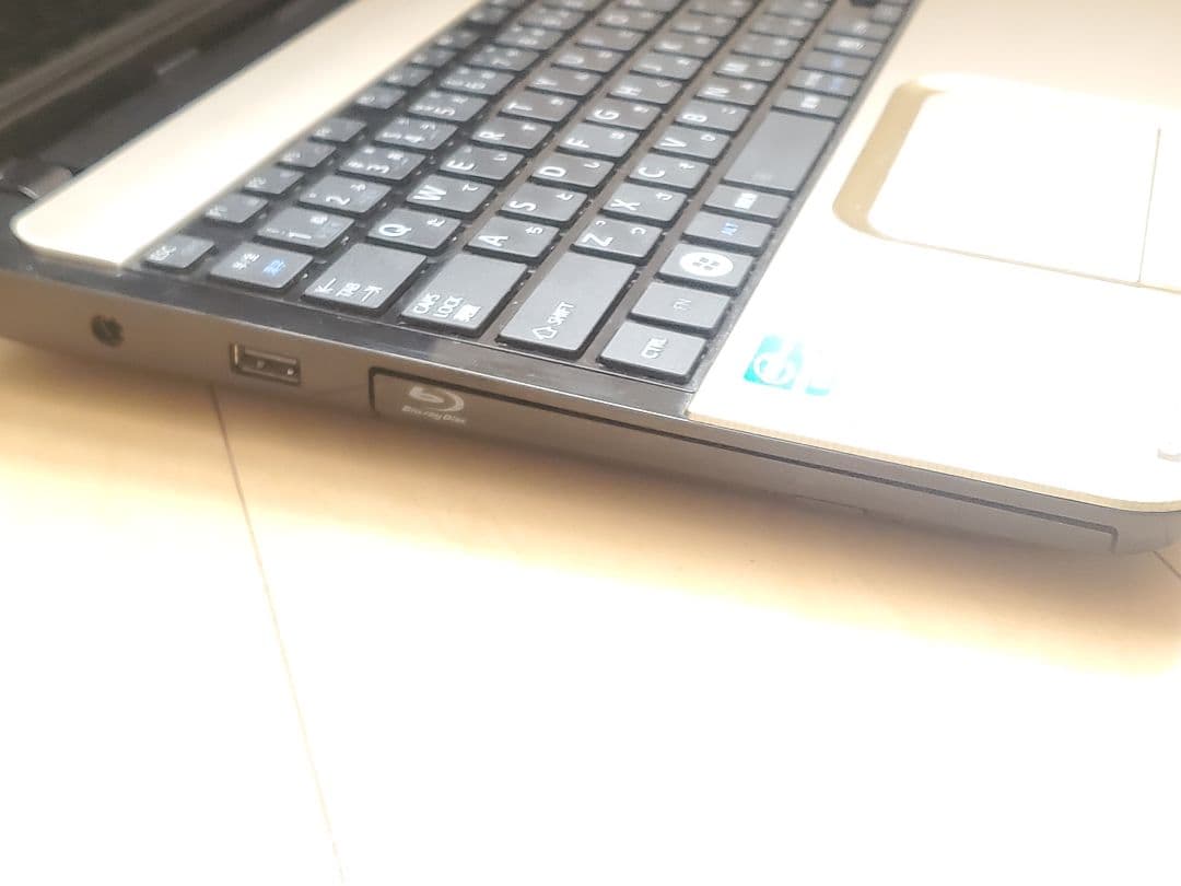 超高速東芝/Corei7/SSD512GB/メモリー16GB/オフィス2021