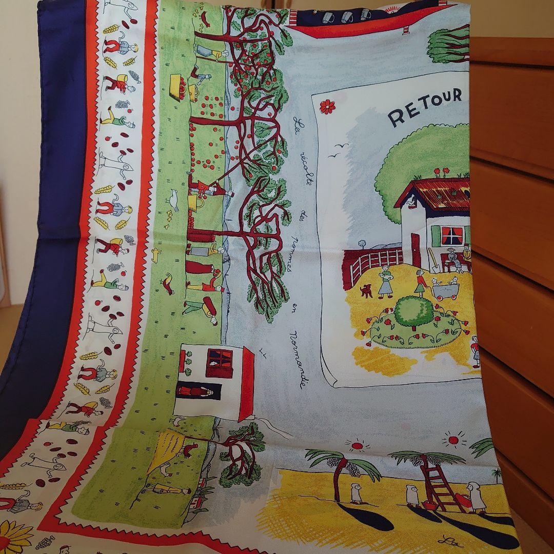 Hermès エルメス　カレ90　スカーフ