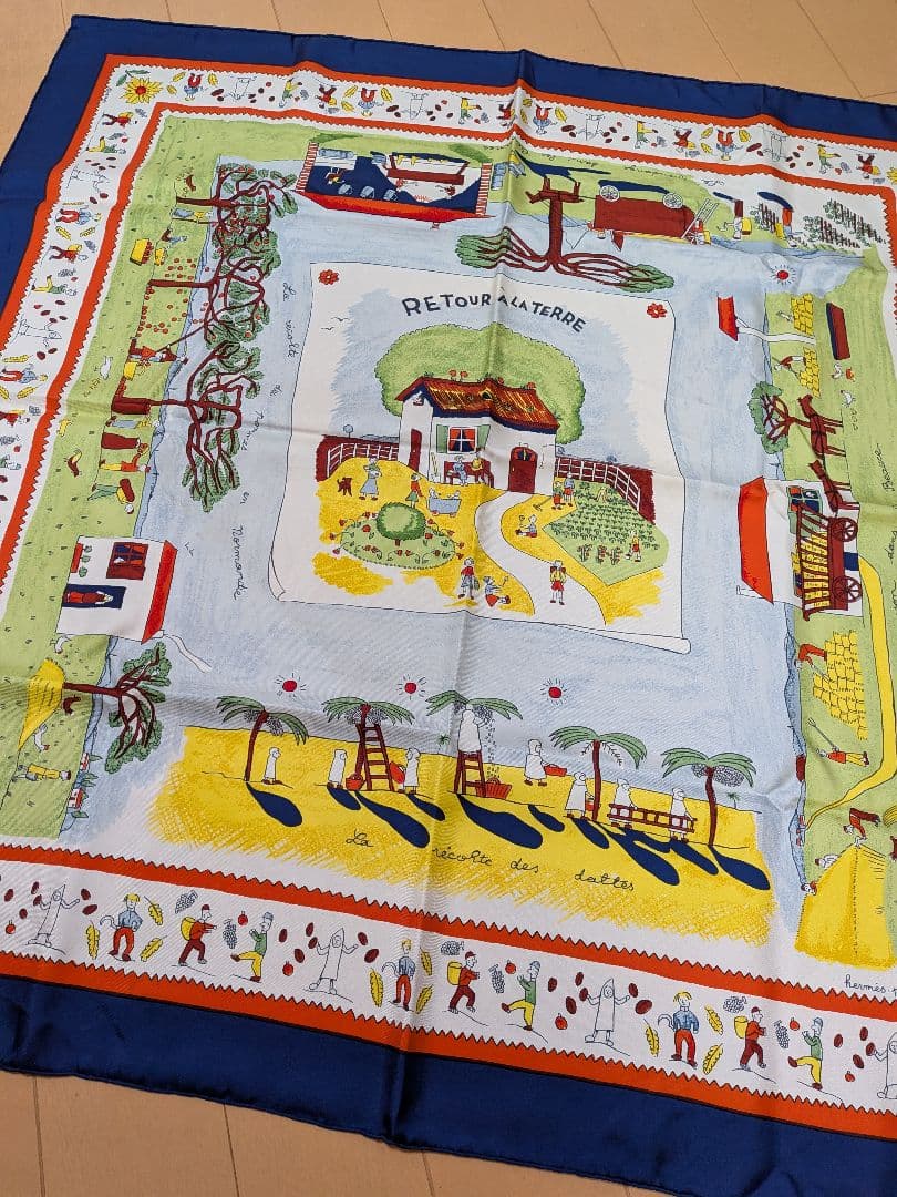 Hermès エルメス　カレ90　スカーフ