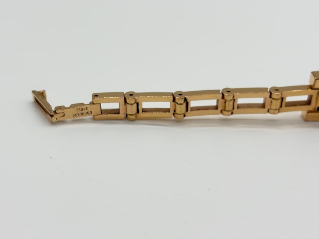 【新品電池】GUCCI ピンクシェル 3900L ゴールド レディース腕時計