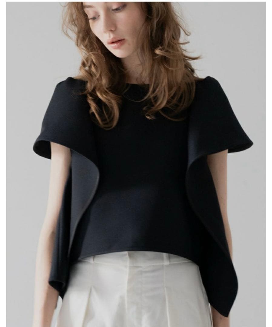 メゾンドドルチェ　リリートップス