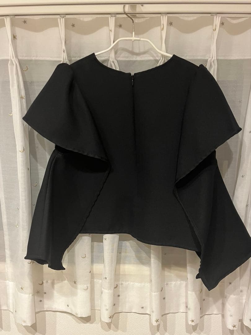 メゾンドドルチェ　リリートップス