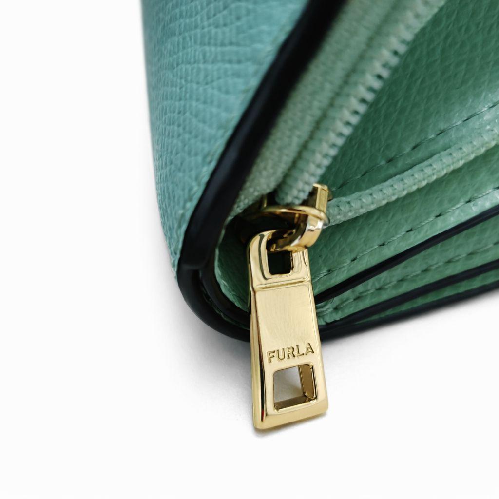 未使用品　フルラ カメリア コンパクト二つ折り財布　レザー　ターコイズ色