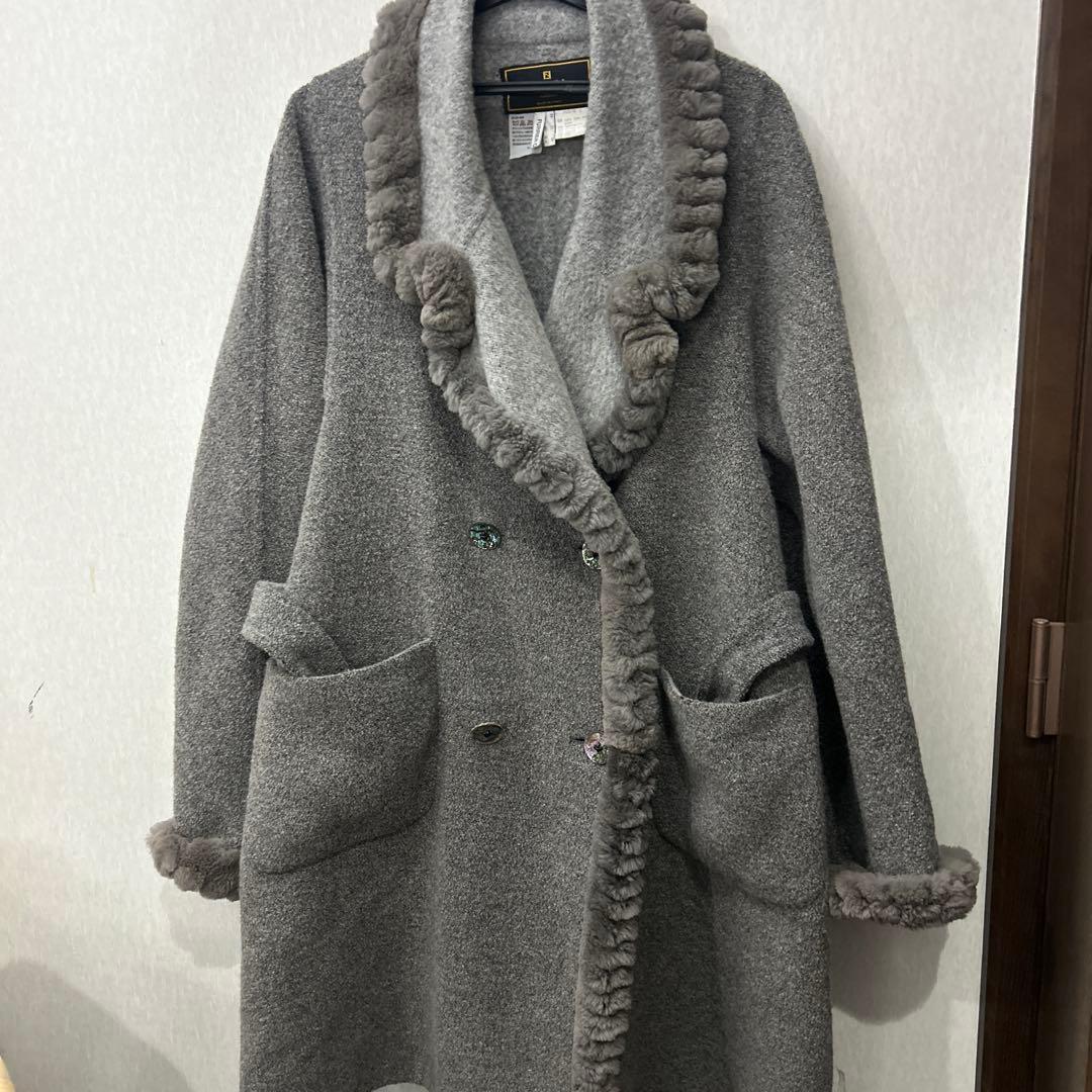 d*3様 フェンディーロングコート　ファー付きグレー　イタリア製