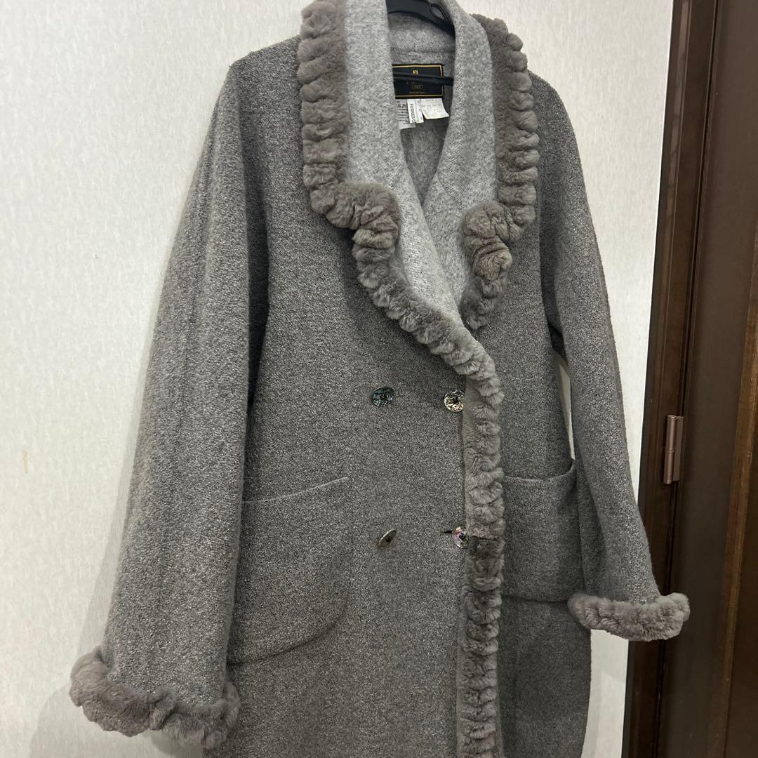 d*3様 フェンディーロングコート　ファー付きグレー　イタリア製
