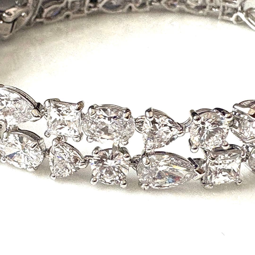 美品　スワロフスキー　テニスブレスレットデラックス　ミックス　箱付き　クリスタル