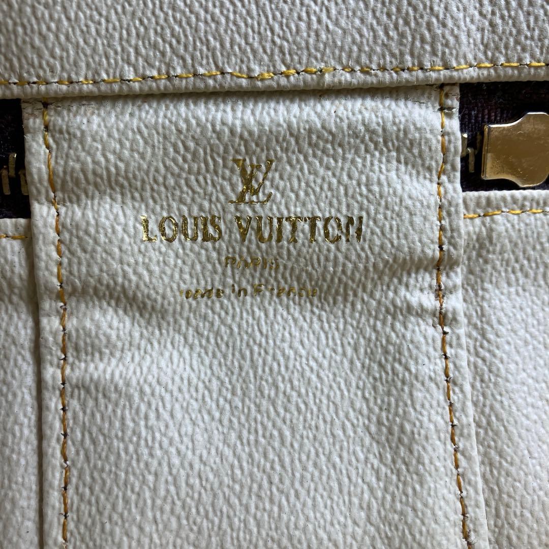 LOUIS VUITTON　ティッシュカバー　モノグラム　3678