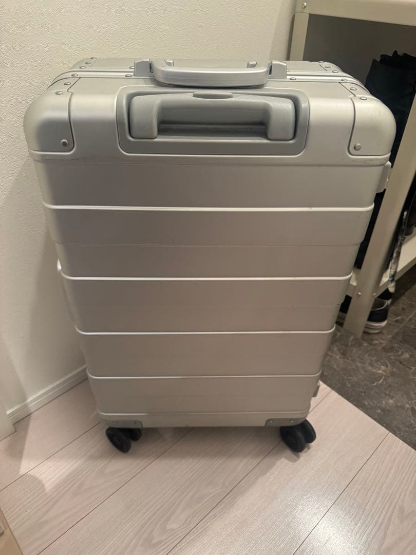 無印良品　アルミ　ハードキャリー　ケース　60Ｌ