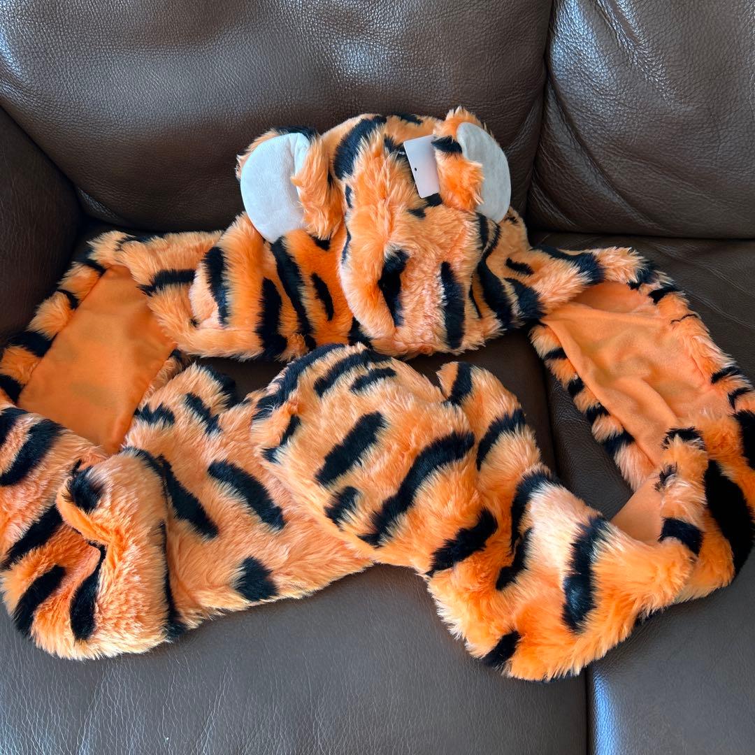 ティガー　マフラーキャップ手袋