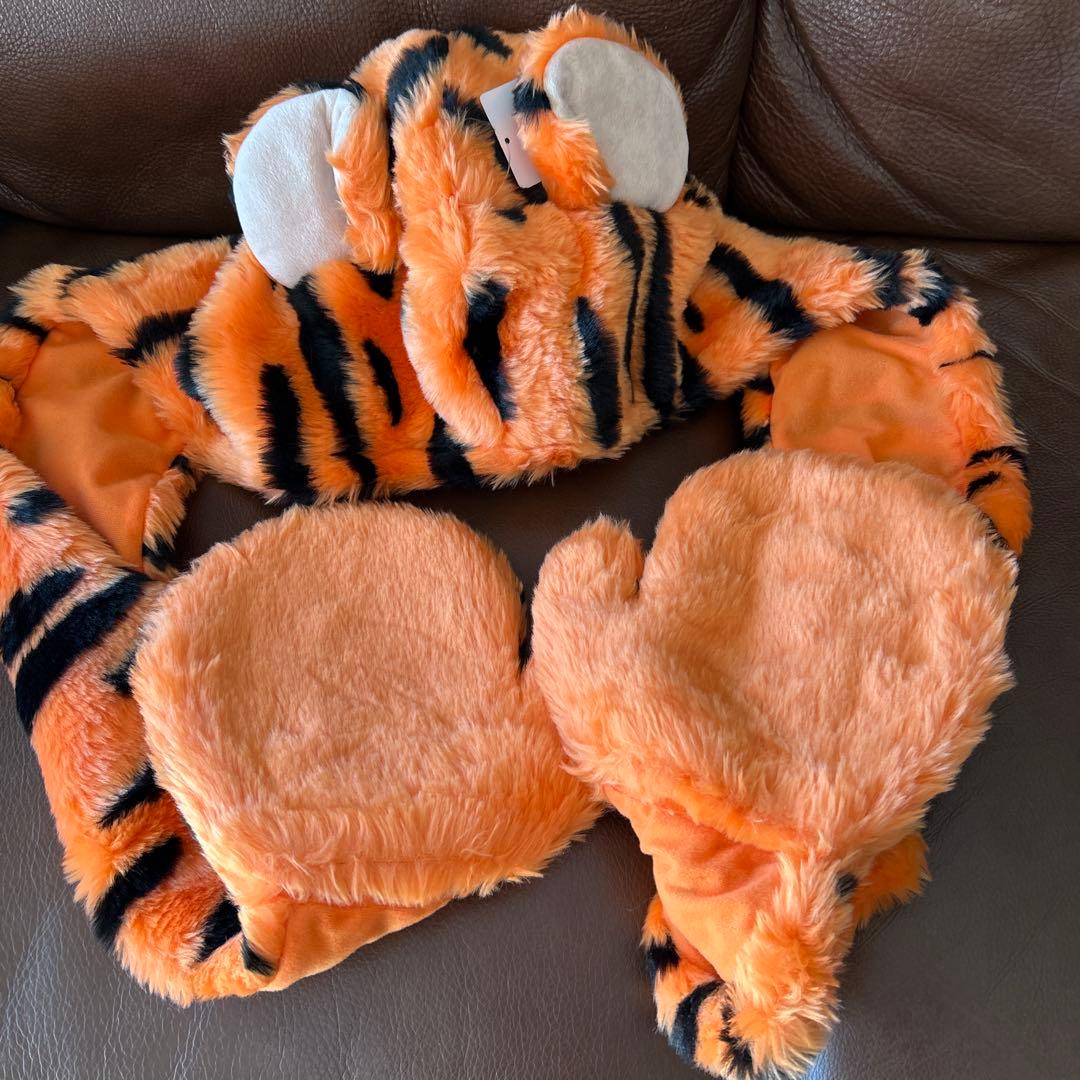 ティガー　マフラーキャップ手袋