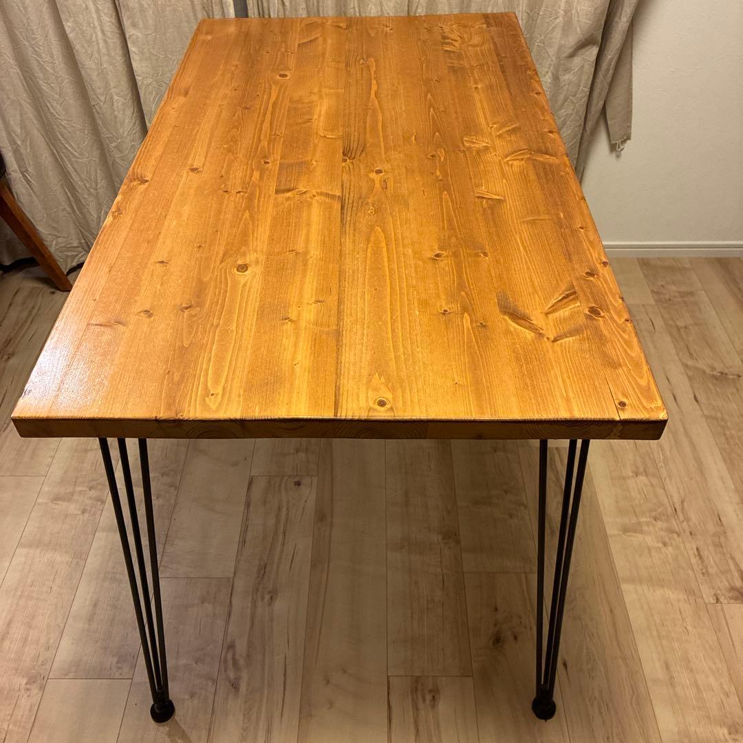 ロウヤ　木製ブラウンダイニングテーブル