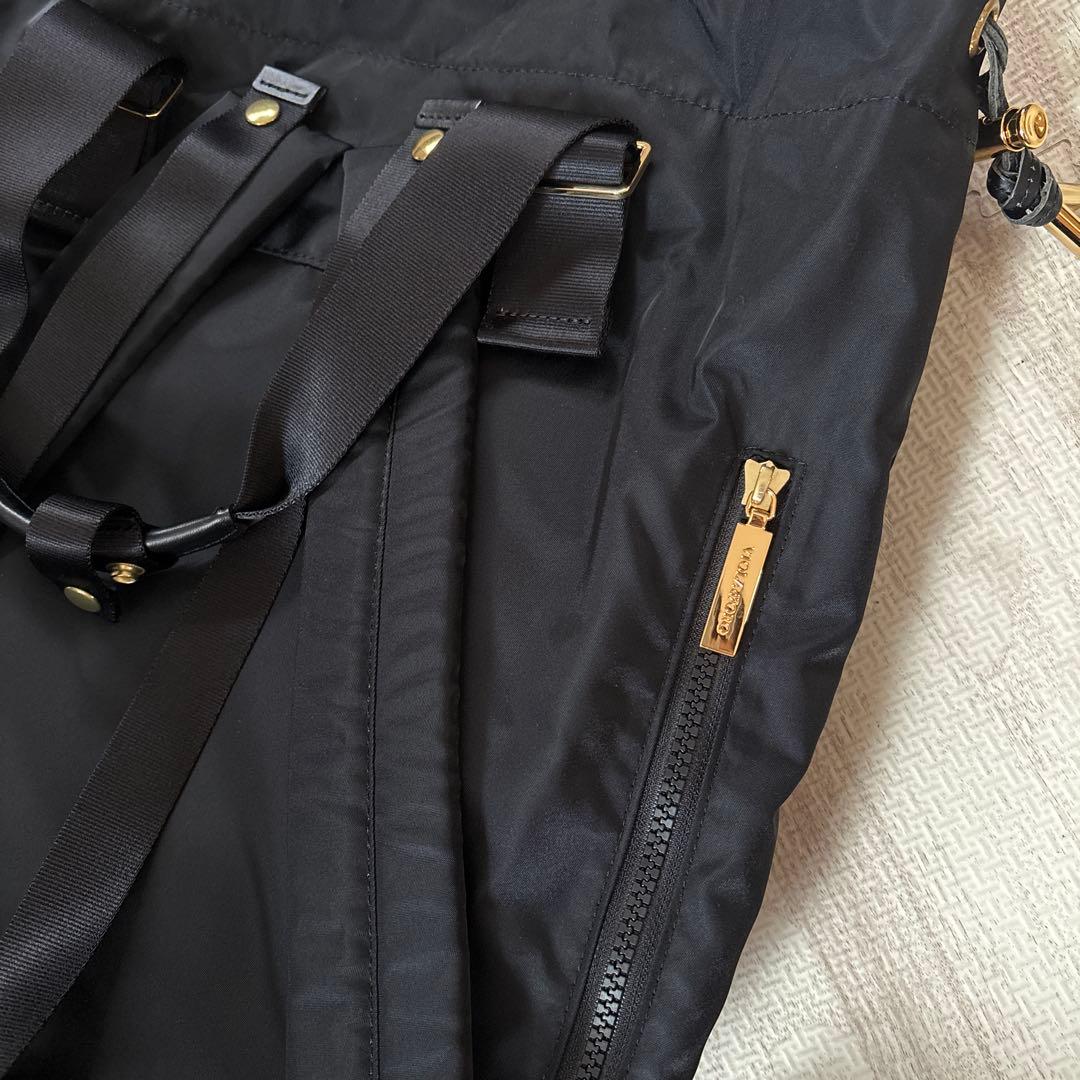 ヴィオラドーロ　ブラックナイロンリュック