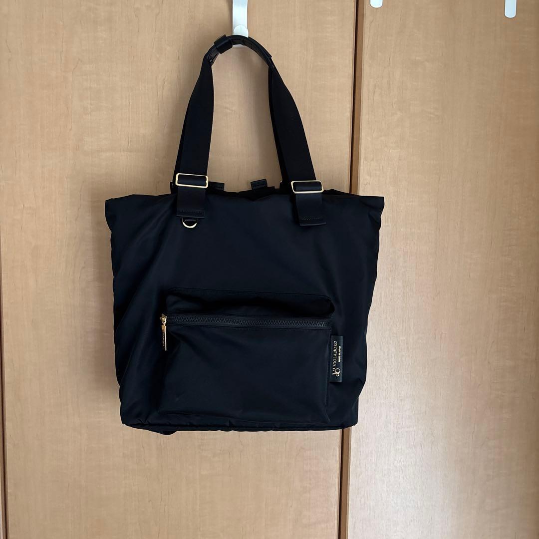 ヴィオラドーロ　ブラックナイロンリュック