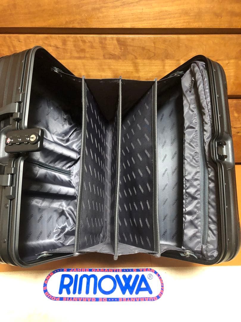 ☆美品☆RIMOWA リモワ　ステルス　ビジネストロリー2輪　　23L-28L